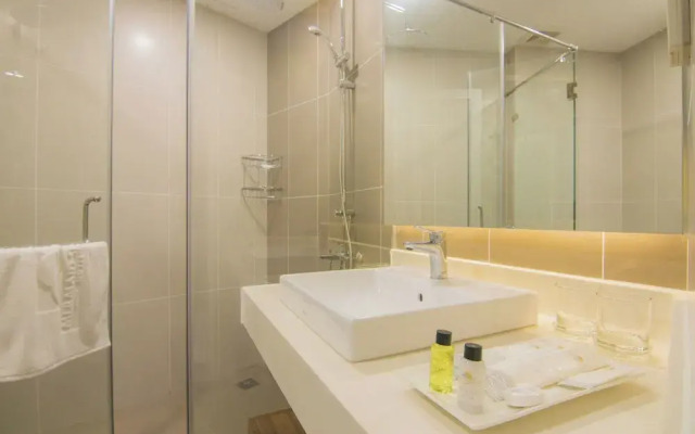Luxury Mermaid Seaside Condotel Vung Tau