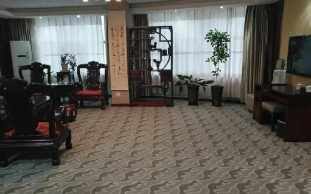 Qingyang Hongde Hotel (City People's Hospital Dongfang Lijingmao)