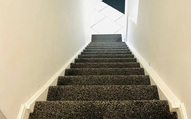 Ibate Apartments - Cozy 2 Bedroom Home