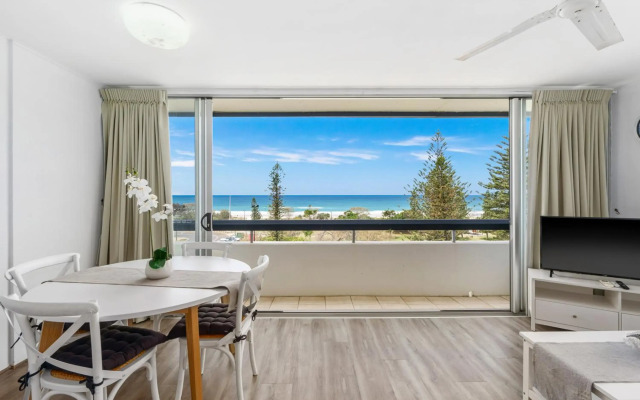 Hi Ho Beach Apartments