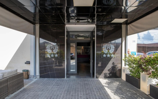 Hotel Tiby