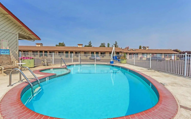 Travelodge by Wyndham Pioneer Villa
