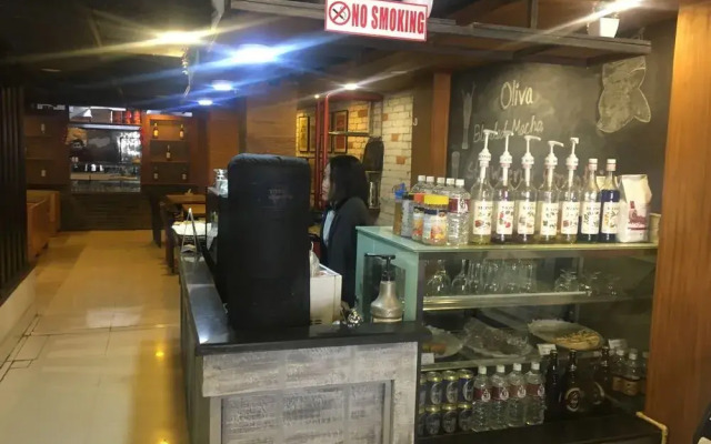 OYO 120 Hotel Tayoma