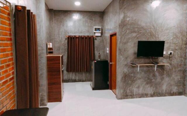 B Tel Chomthong Resort Chiang Mai