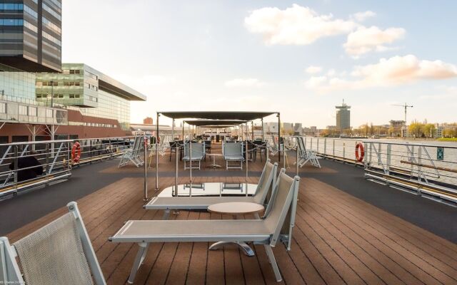 Hotelships Holland - MS Charles Dickens