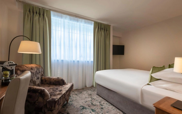 The House Hotel