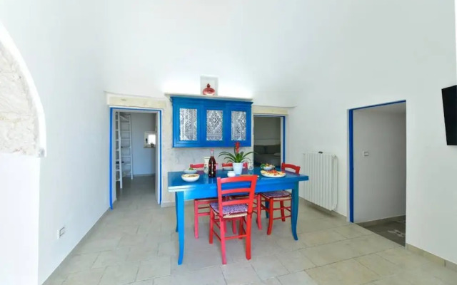 Trullo Nonna Itria Trullo con Esclusiva Piscina e Idromassaggio