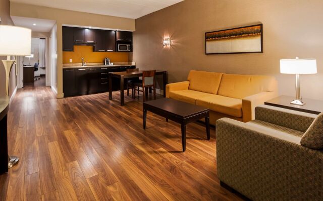 Radisson Hotel Montreal Airport