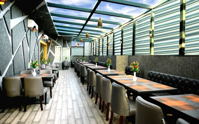 Hotel Landmark Near Golden Temple