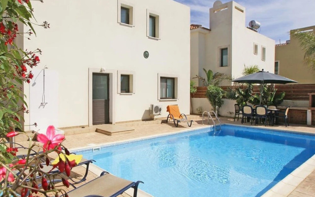 eve Paralimni in Paralimni