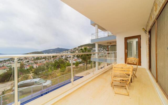 Gorgeous Sea View Flat With Pool in Antalya Kalkan
