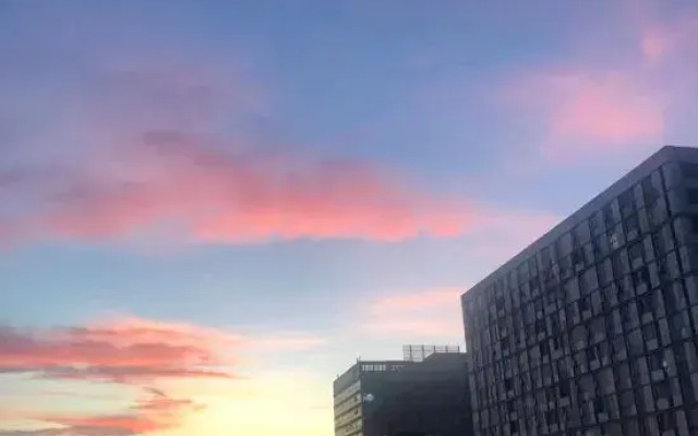 Phoenix International Service Apartment