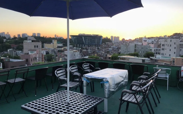 Amuse Guest House - Hostel