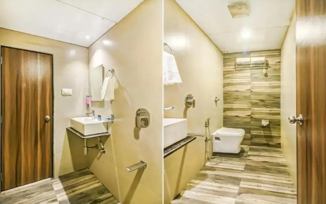 Fabhotel Axis International