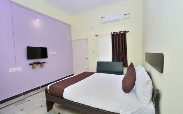 OYO 9060 Sri Sai Guest Inn