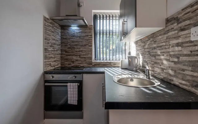 Inviting 1-bed Studio6 in Coventry