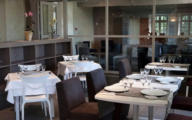 Logis Hotel Le Prieure Des Gourmands