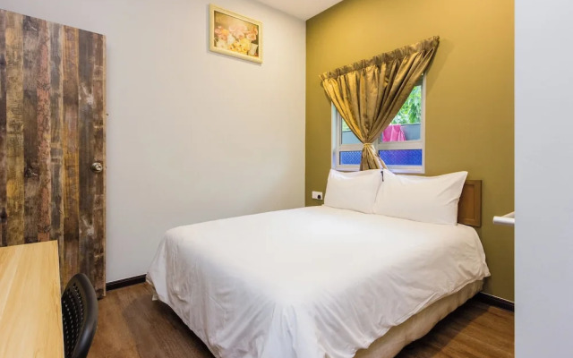 Great 5BR Garden Inn by uBook