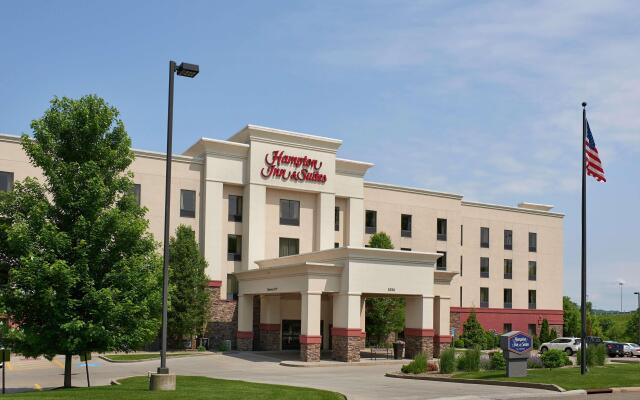 Hampton Inn & Suites Canton