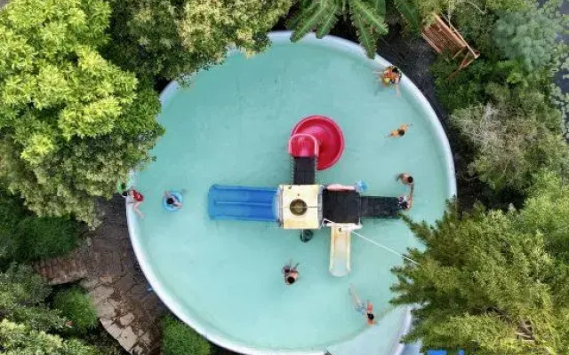 Putuoquan Hot Spring Resort