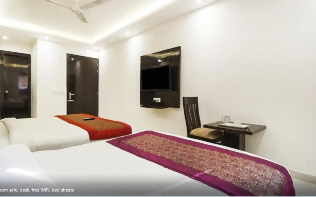 Hotel Iconic Suites by Excellent Hospitality