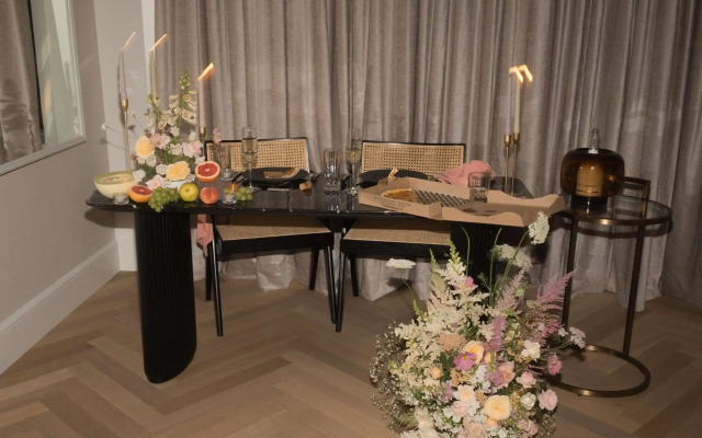 Vogue Hotel Montreal Downtown, Curio Collection by Hilton