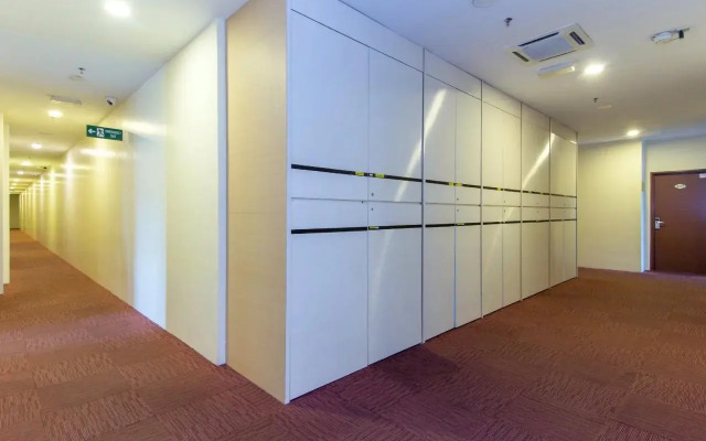 Fame Hotel