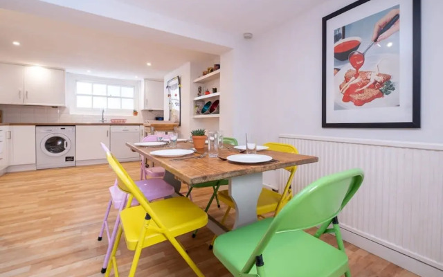 Host Stay George Street Townhouse