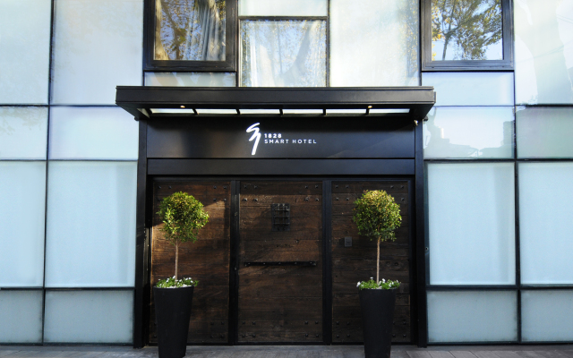 hotelImage