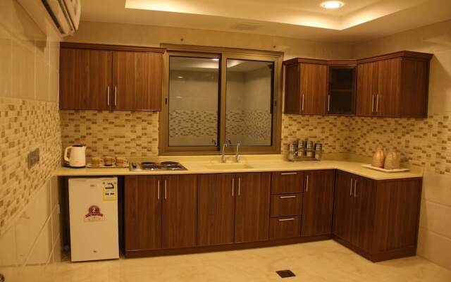 White Suite Aparthotel