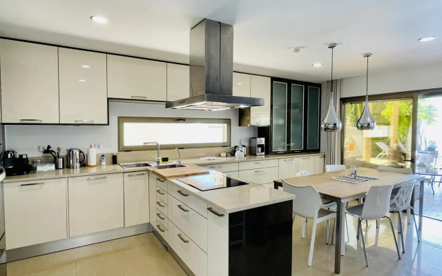 Praia by Check-in Portugal