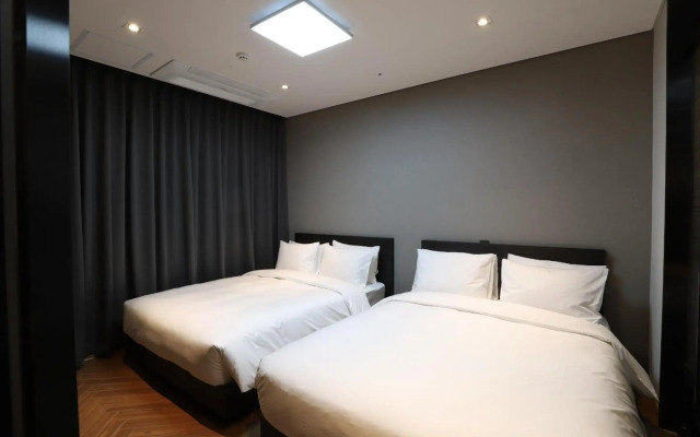 Sunrise Hotel