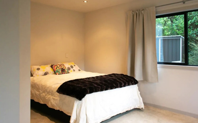 Leafy Beach Haven Retreat 1 Bedroom Close To CBD