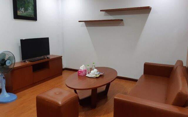 Vuon Hong Hotel & Apartments