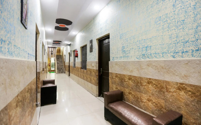 SPOT ON DEL2930 Hotel Kashvi Palace