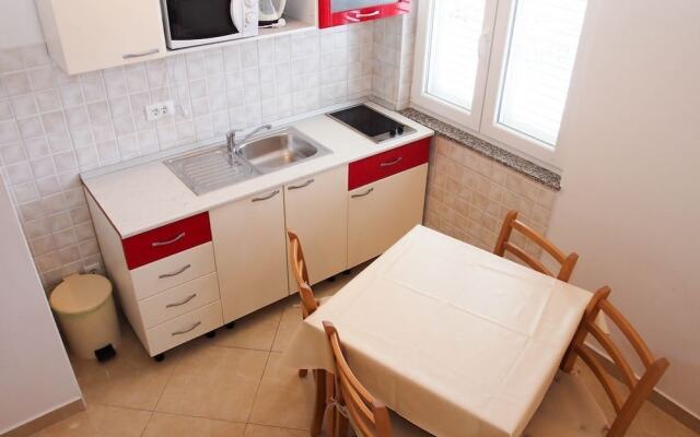 Anka - Amazing Location - SA5