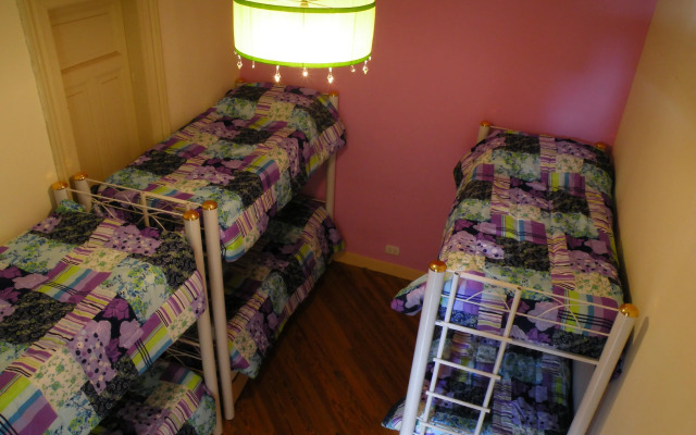 Bonarda Bon Hostel