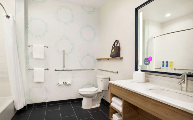 Tru by Hilton Longview