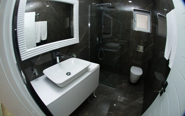 Oceanic Luxury Apartments