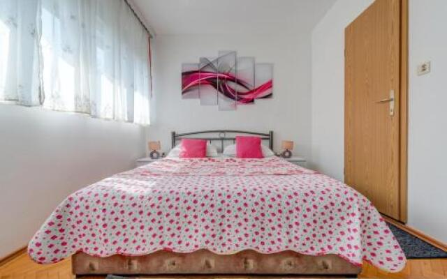 Rooms Alijev