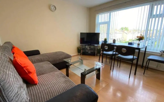 Modern 1 Bed Apartment - Leafy Chorlton Suburbs
