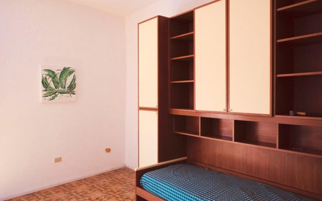 Apartment With 3 Bedrooms in Solarussa - 15 km From the Beach