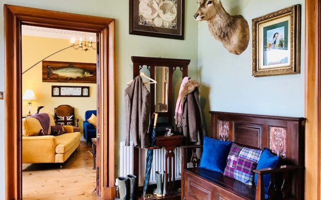Lairds Lodge