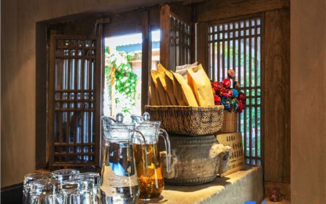 Lianshi Shanfang Guesthouse