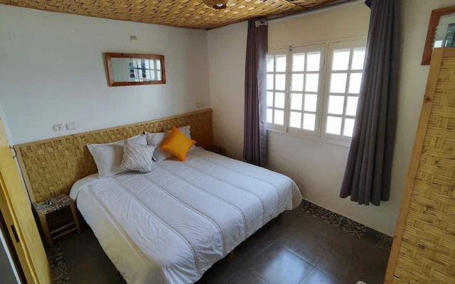 BigBlue Hostel Surf & Coworking