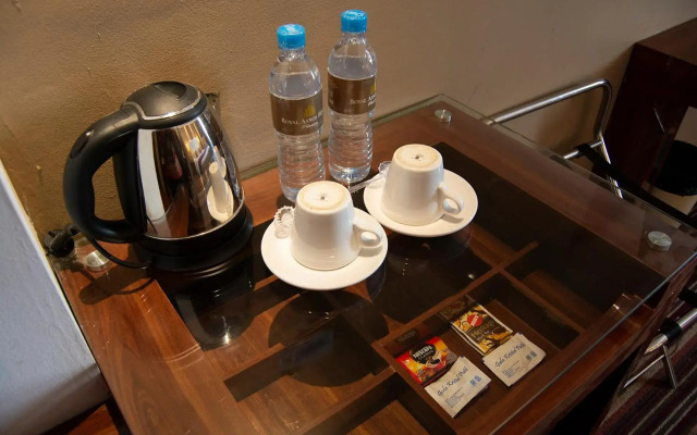 Royal Asnof Hotel