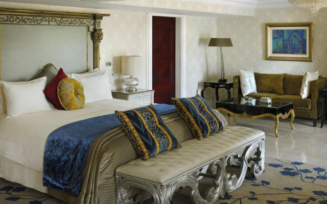 Cairo Marriott Hotel & Omar Khayyam Casino