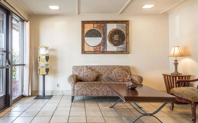 Holiday Inn Express Santa Rosa North by IHG