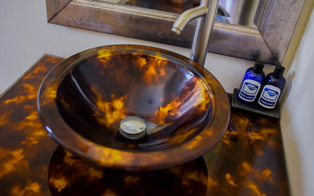 Blue Paloma Bed & Breakfast