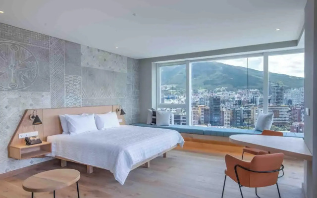 GO Quito Hotel